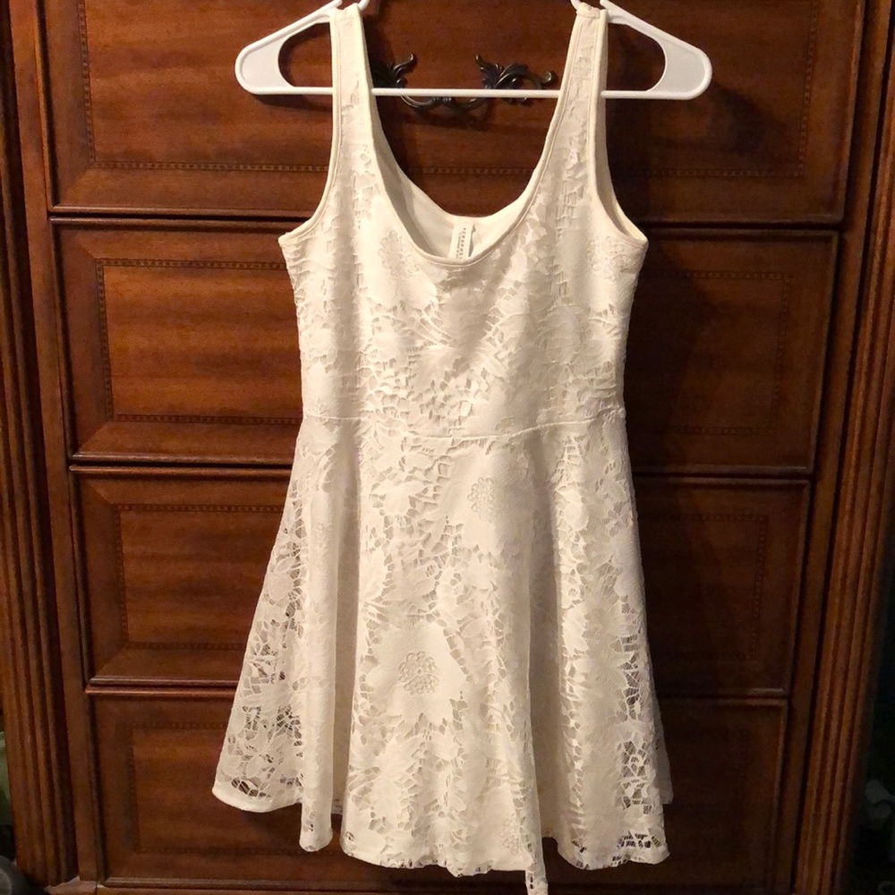 white lace dress